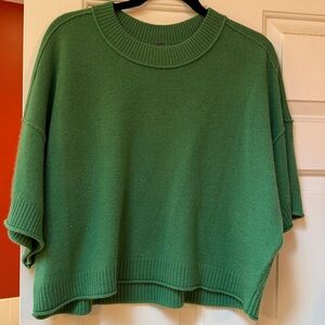Anthropologie gorgeous green 💯 cashmere sweater. Elbow length sleeve, size M